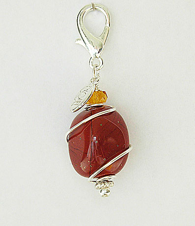 photogal/red jasper 1 pawmulet